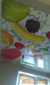 сочные фрукты на кухне