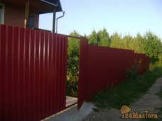 Забор на даче с воротами
